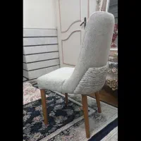 یک عدد میز ناهارخوری 8 نفره شیک