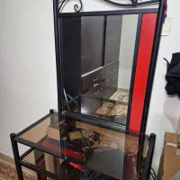 میز‌ایینه‌دار