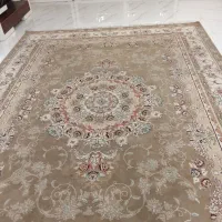 قالی هفتصد شونه کرم
