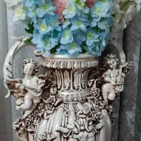 گلدان وپایه همراه ۹شاخه گل