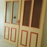 در ب حال واتاق
