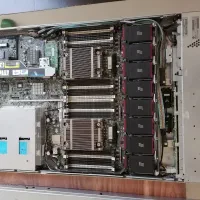 سرور اقتصادی HP G8 DL360p + پردازنده، حافظه و دیسک