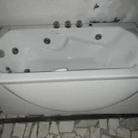 جکوزی در حد نو با شیر الات