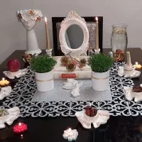 هفت سین و اینه و شمعدان