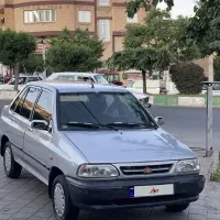 پراید نقره‌ای مدل ۸۷