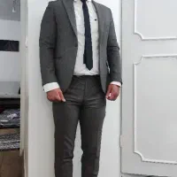 کت شلوار یکبار پوشیده شده