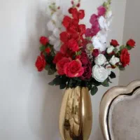 گل وگلدان