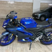 یاماها R15 V4