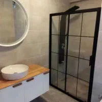 نصاب و همکار دائم جهت نصب شیشه های سکوریت