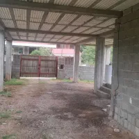 زمین با اسکت. فروشی