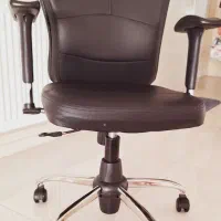 صندلی گردون اداری در حد نو