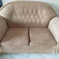 مبل راحتی ۷ نفره و میز عسلی