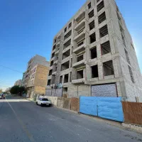 نگهبان دائم به همراه کاردر روزفقط اتباع مدرک معتبر