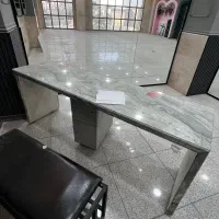 میز ناخن در حد نو دو نفره