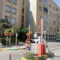 78 متر طبقه دوم/غدیر شرقی/پارکینگ اختصاصی /بازسازی