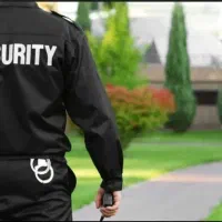 به یک صندوقدار پارکینگ و حراست نیازمندیم