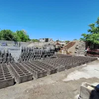 نیازمند استادکار بلوک زن