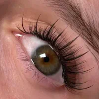 آف آمورش فوق تخصصی اکستنشن و کاشت مژه لیفت ابرو