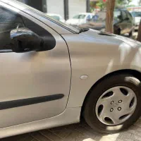 پژو ۲۰۶