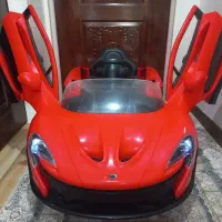ماشین شارژی مک لارن کولردار شیک سالم شاستی فلزی