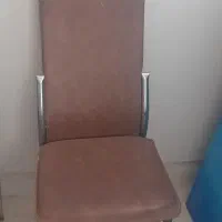 صندلی چرم و استیل