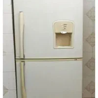 فروش یخچال فریزر درحد نو بدون خط خش کم کار