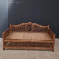 تولید و رنگکاری انواع مصنوعات چوبی