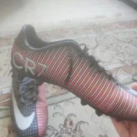 2عدد کتونی استوک چمن نایکی و آدیداس بایه دستکش