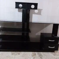 میزتلویزیون بزرگ