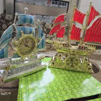 فروش ساعت رومیزی طرح کشتی در حد نو