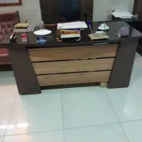 میز و صندلی