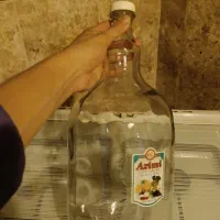 قرابه و بطری شیشه ای ۴ و ۱ لیتری