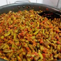 لوبیا سبز همراه پوره گوجه