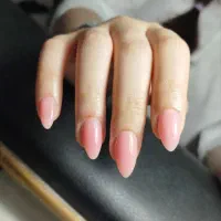 کاشت و پدیکور تخصصی ناخن