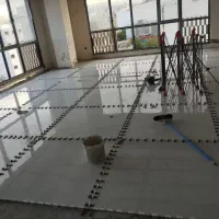 کاشی سرامیک کار ۱۷سال سابقه  کاملا حرفه ای