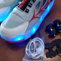 کفش اسکیتی چراغدار