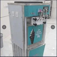 دستگاه یخچال بستنی قیفی / کاملاً سالم و آماده کار