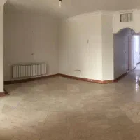 خ خیام ۶۰ متر همکف جهت سکونت یا دفترکار