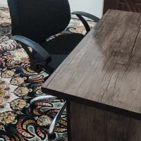 میز تحریر و صندلی چرخشی