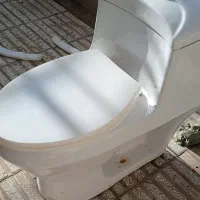 توالت فرنگی سالم