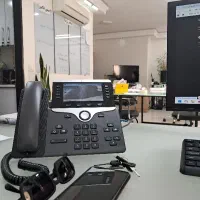 کارمند اداری با شخصیت