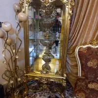 فروش یک میز تی وی با گنجه