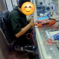 آموزش تخصصی تعمیرات سخت افزار موبایل(خانم و اقا)