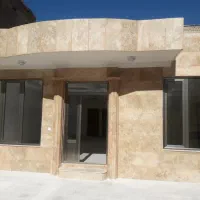 حیاط ویلایی با۱طبقه نوساز(نه بازسازی)خ۱۷شهریورقدیم
