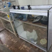 ویترین خالی بفروش میرسد