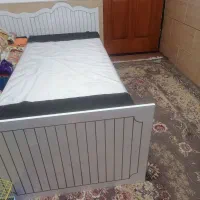 تخت ام دی اف
