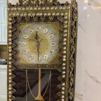 ساعت ایستاده سلطنتی لوکس سالم و شیک