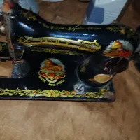 چرخ خیاطی برقی و چراغ قوه