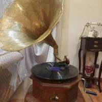گرامافون مستر ویس