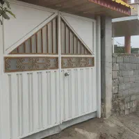 دروازه پارکینگ حیاط